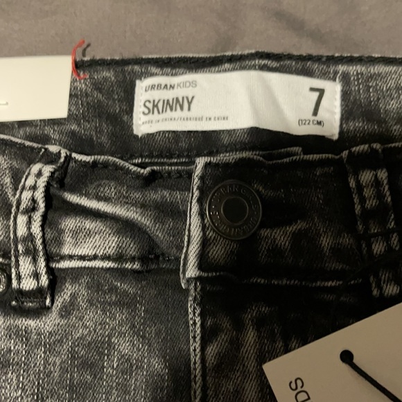 Kids size 7 “jeggings” - Picture 3 of 3